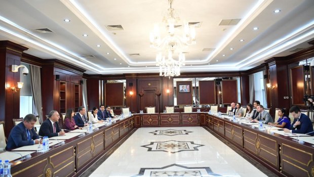 Milli Məclisdə amerikalı konqresmenlərlə görüş keçirildi