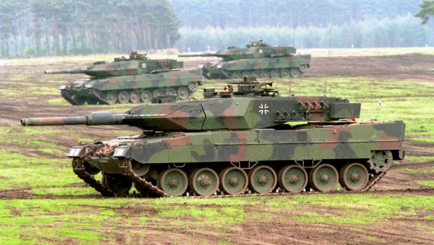 İspaniya Ukraynaya zenit raket kompleksləri və “Leopard” döyüş tankları verəcək