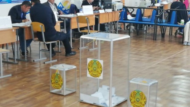Qazaxıstanda referendum: Səsvermə başa çatdı