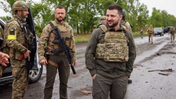 Zelenski Ukrayna ordusunun Zaporojyedəki ön mövqelərinə BAŞ ÇƏKDİ