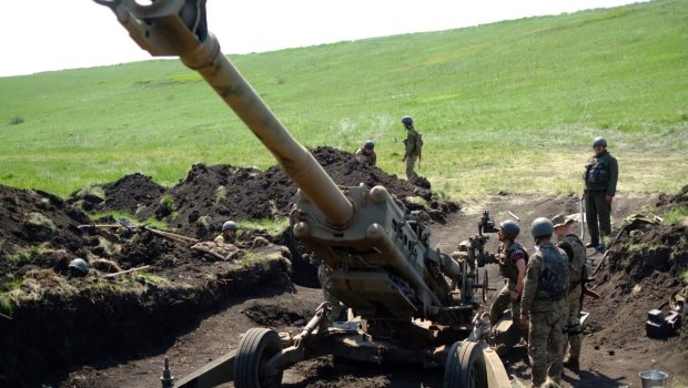 Ukrayna ordusu cənubda hücuma keçdi: Rusların texnika və sursat anbarı məhv edildi