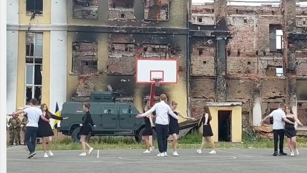 Xarkov məktəblilərinin 