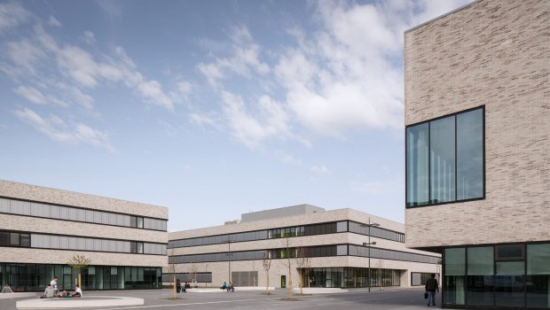 Almaniyada universitetə bıçaqla hücum - 4 yaralı var