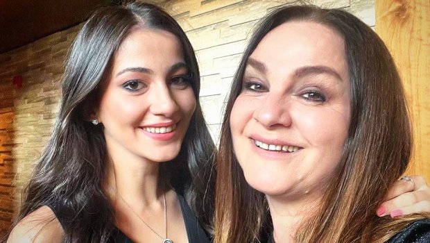 Polad Bülbüloğlunun qızı məşhur aktrisa ilə birlikdə - FOTO