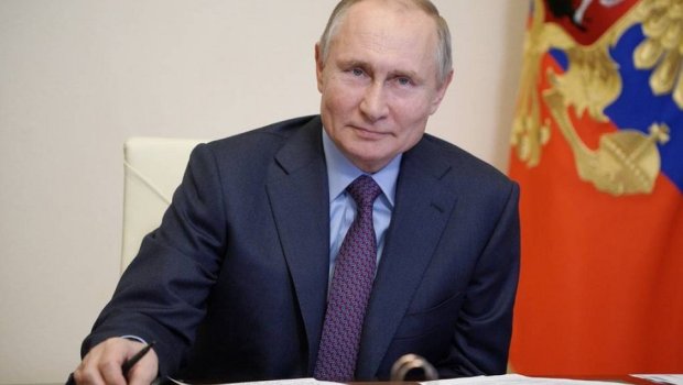 Putin I Pyotru yenidən xatırladı: “Rusiyanı böyük və güclü dövlətə çevirib”