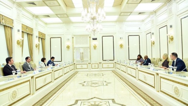 Milli Məclisin sədri Abdulla Şahidlə MÜZAKİRƏLƏR APARDI - FOTO