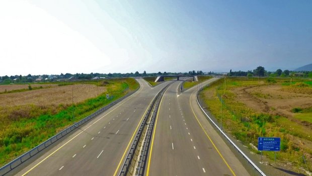 İlham Əliyev Kəlbəcər-Laçın avtomobil yolunun inşası ilə tanış oldu