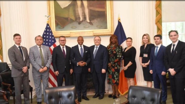 Nyu-York meri Azərbaycan səfirləri ilə görüşdü - FOTO