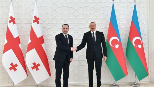 İlham Əliyev Gürcüstanın Baş nazirinə zəng etdi