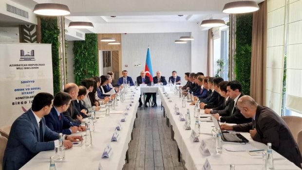 Parlament komitələri Şuşada toplandı