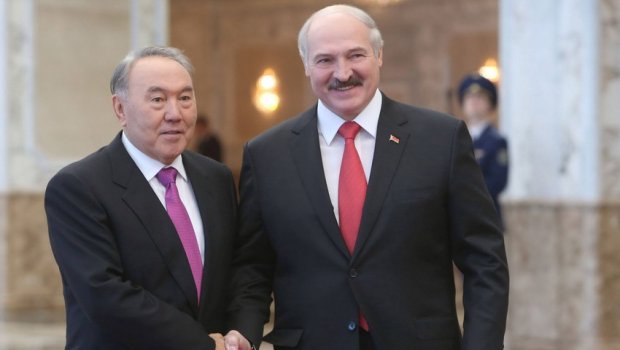 Lukaşenko Nazarbayevlə MÜZAKİRƏLƏR APARDI