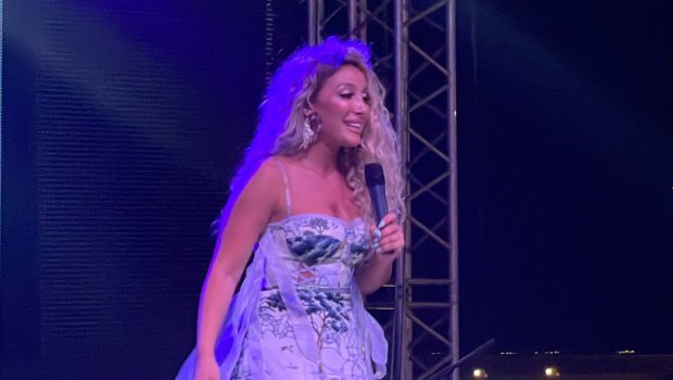 Günay musiqi ziyafəti verdi: \
