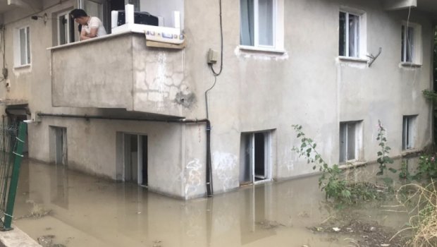 Türkiyədə leysan yağışı ağır fəsadlar törətdi