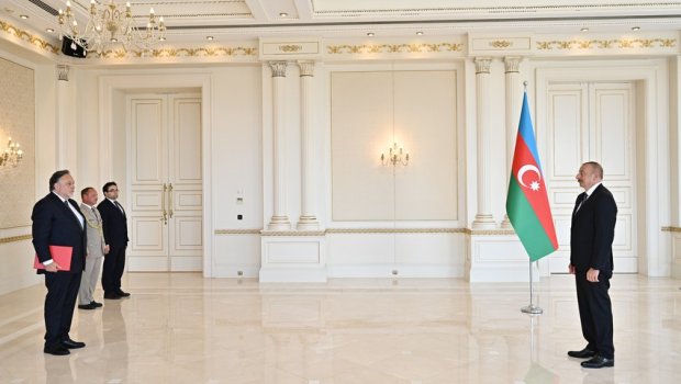 İlham Əliyev Çexiya səfirinin etimadnaməsini qəbul etdi - YENİLƏNİB/FOTO