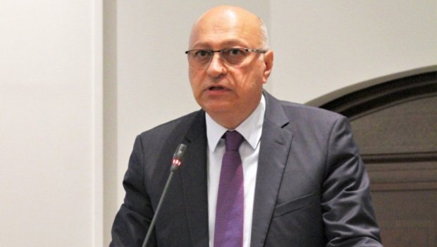 Millimizin sabiq kapitanı 3-cü dəfə ECU prezidenti seçildi