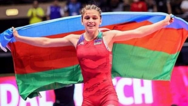 Qadın güləşçimiz DÜNYA ÇEMPİONU OLDU