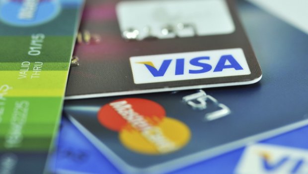Azərbaycanda təmassız bank kartlarının sayı 63 % artıb