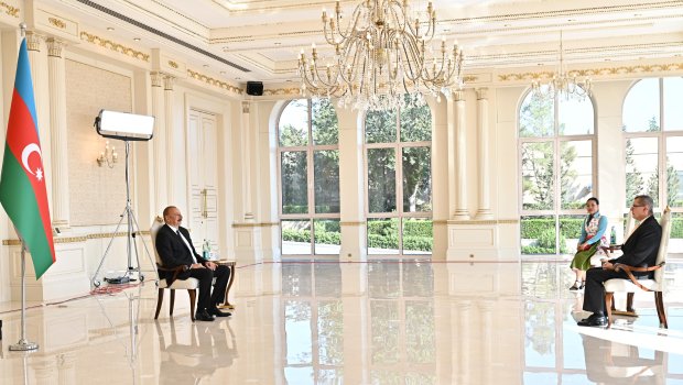 İlham Əliyev Avstriyanın Azərbaycanda yeni təyin olunmuş səfirinin etimadnaməsini qəbul edib - FOTO