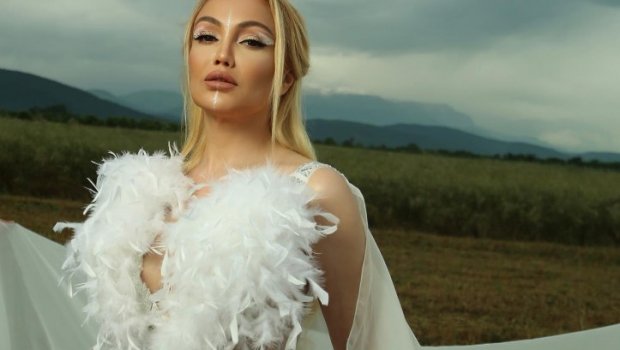 Nura Şuşadakı uşaqlıq xatirələrindən yazdı: “Başıma 6 çıban çıxdı, Laçınlı qadın...”  
