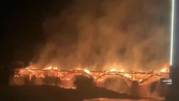 900-dən çox yaşı olan ən uzun taxta körpü yandı