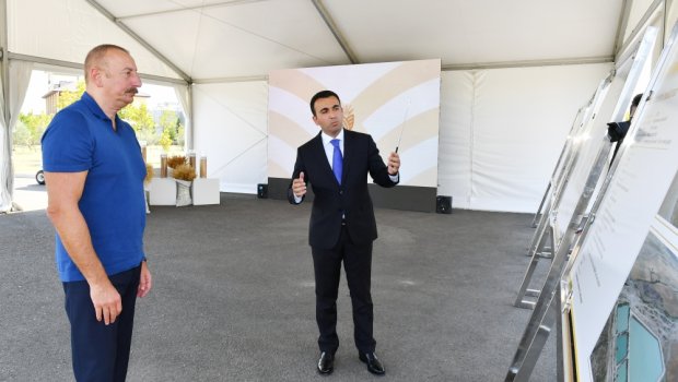 İlham Əliyev “Ağsu Aqropark”ın fəaliyyəti ilə tanış oldu - YENİLƏNİB - FOTO/VİDEO