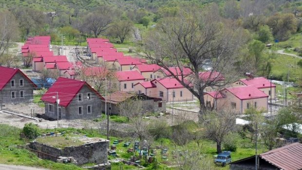 Paşinyan erməniləri Qarabağdan QOVUR