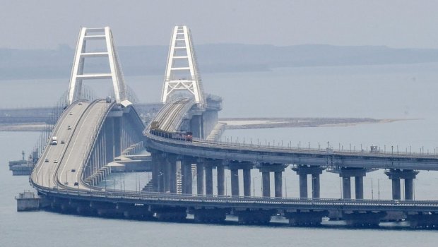 Ukrayna Krım körpüsünü dağıdacaq? - Britaniya ilə müzakirə edib