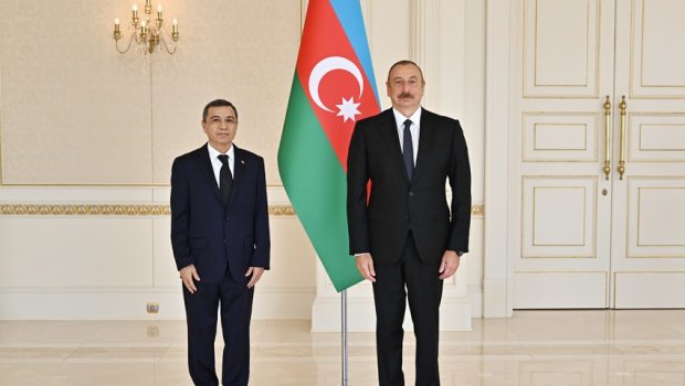 İlham Əliyevdən türkmənistanlı səfirə: “Mənə dedilər ki, siz Azərbaycan dilini çox yaxşı bilirsiniz”