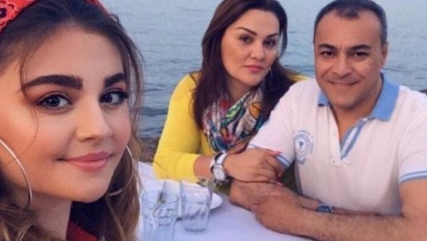 Van Dammın gəlini Suada atasını belə TƏBRİK ETDİ - FOTO  