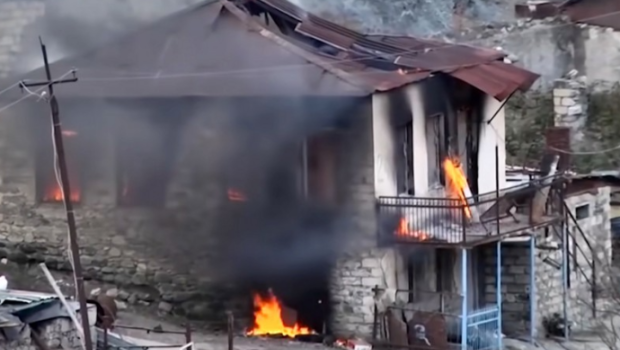 Düşmənin “yandırılmış torpaq” strategiyası - VİDEO  