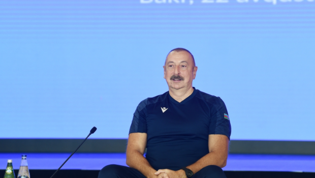 Prezidentin İslam Oyunlarının qaliblərilə görüşündən FOTOLAR  