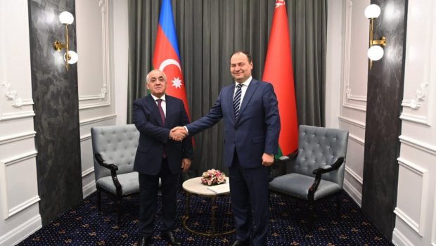 Əli Əsədov Qırğızıstan Nazirlər Kabinetinin sədri ilə görüşdü - FOTO