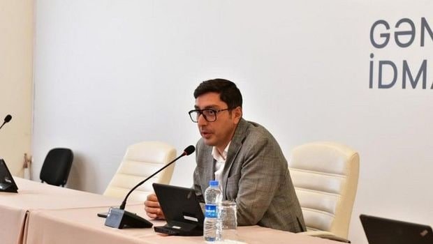 Fərid Qayıbov idman jurnalistləri ilə görüşdü – FOTO