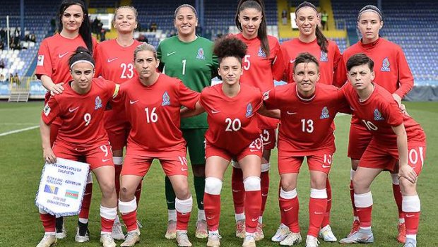 Yığmamızın həkimi təyyarədə halı pisləşən sərnişini xilas etdi