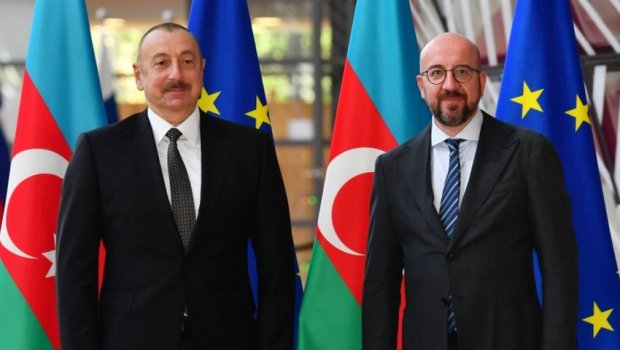 Şarl Mişel İlham Əliyevə zəng etdi