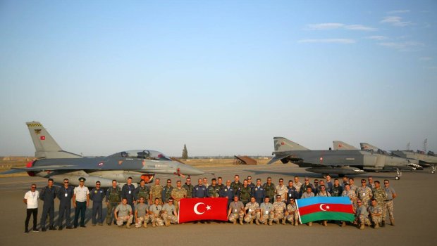 Türkiyə hərbçiləri və təyyarələri Azərbaycandadır - FOTO