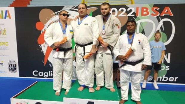 İlham Zəkiyev 8-ci dəfə Avropa çempionu oldu