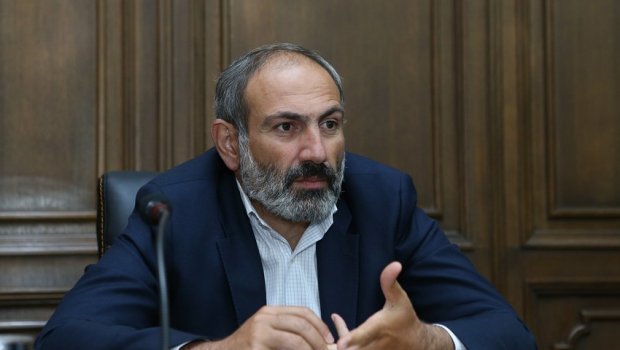 Ermənistanda müxalif deputatlar Paşinyanın impiçmenti ilə bağlı sənədi imzaladı