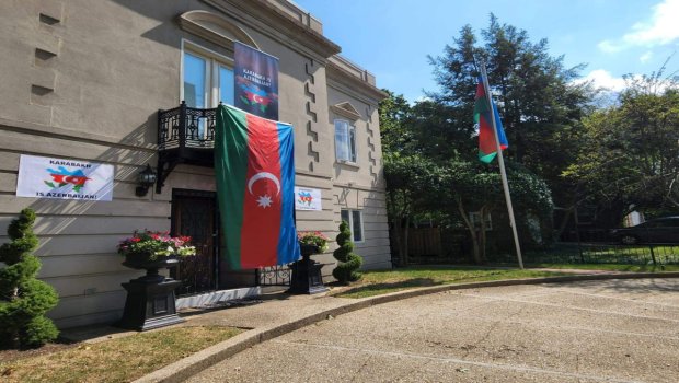 Azərbaycanın ABŞ-dakı səfirliyi qarşısında aksiyaya gələn ermənilərin planları pozulub - FOTO