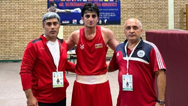 İki boksçumuz beynəlxalq turnirdə finala vəsiqə qazandı - FOTO