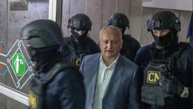 Moldovada sabiq prezidentin həbs müddəti UZADILDI
