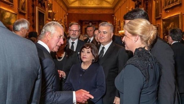 Sahibə Qafarova Kral III Karlla görüşdü - FOTO