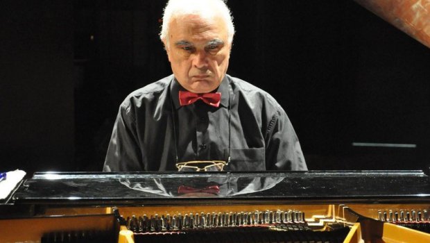 Cavanşir Quliyev 19 ildən sonra Azərbaycana qayıtdı: “Vətənimə döndüm”