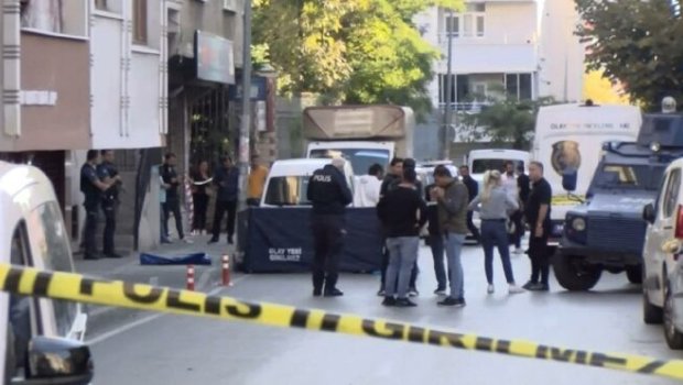 İstanbulda DƏHŞƏT – Narkotik qəbul edən şəxs anasının başını kəsib... - FOTO