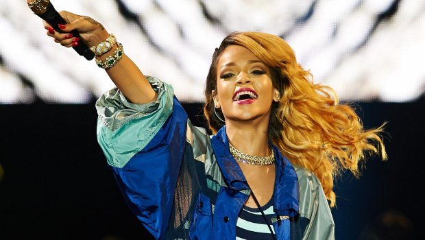 Analıq məzuniyyəti bitdi - Rihanna GERİ QAYIDIR 
