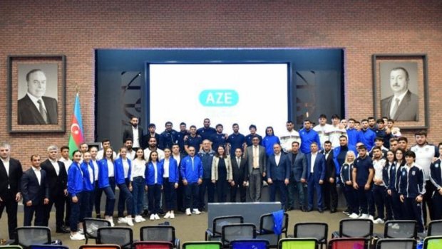 Fərid Qayıbov beynəlxalq yarışlarda uğurlu olan idmançılarla GÖRÜŞÜB - FOTO 