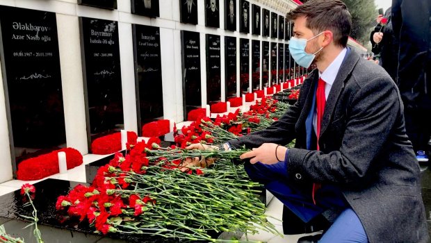 İsrail səfiri Azərbaycan xalqına başsağlığı verib