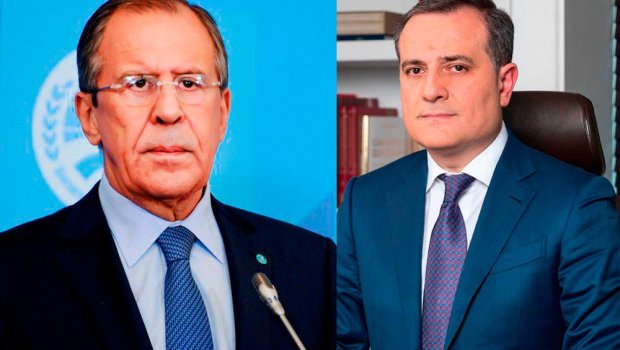 Ceyhun Bayramov Sergey Lavrovla bölgədəki vəziyyəti müzakirə edib