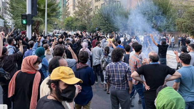 “İrandakı etirazların davamlılığı bu iki faktordan asılı olacaq” – ŞƏRH  