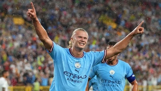 Mançester derbisində 9 qol vuruldu - FOTO